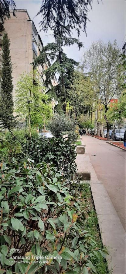 Comfy Apartment Tiflis Exterior foto