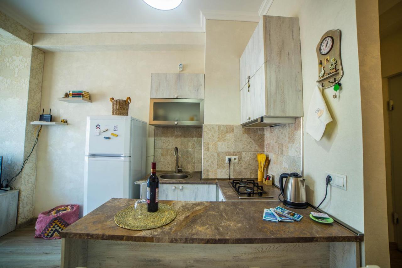 Comfy Apartment Tiflis Exterior foto